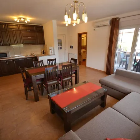 Komljen Apartament