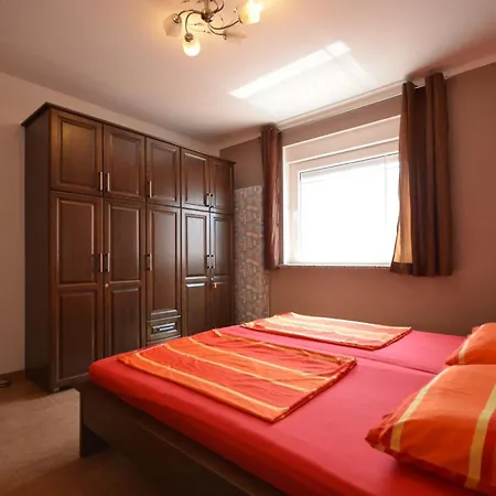 Apartment Komljen