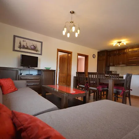 Komljen Apartment Vir
